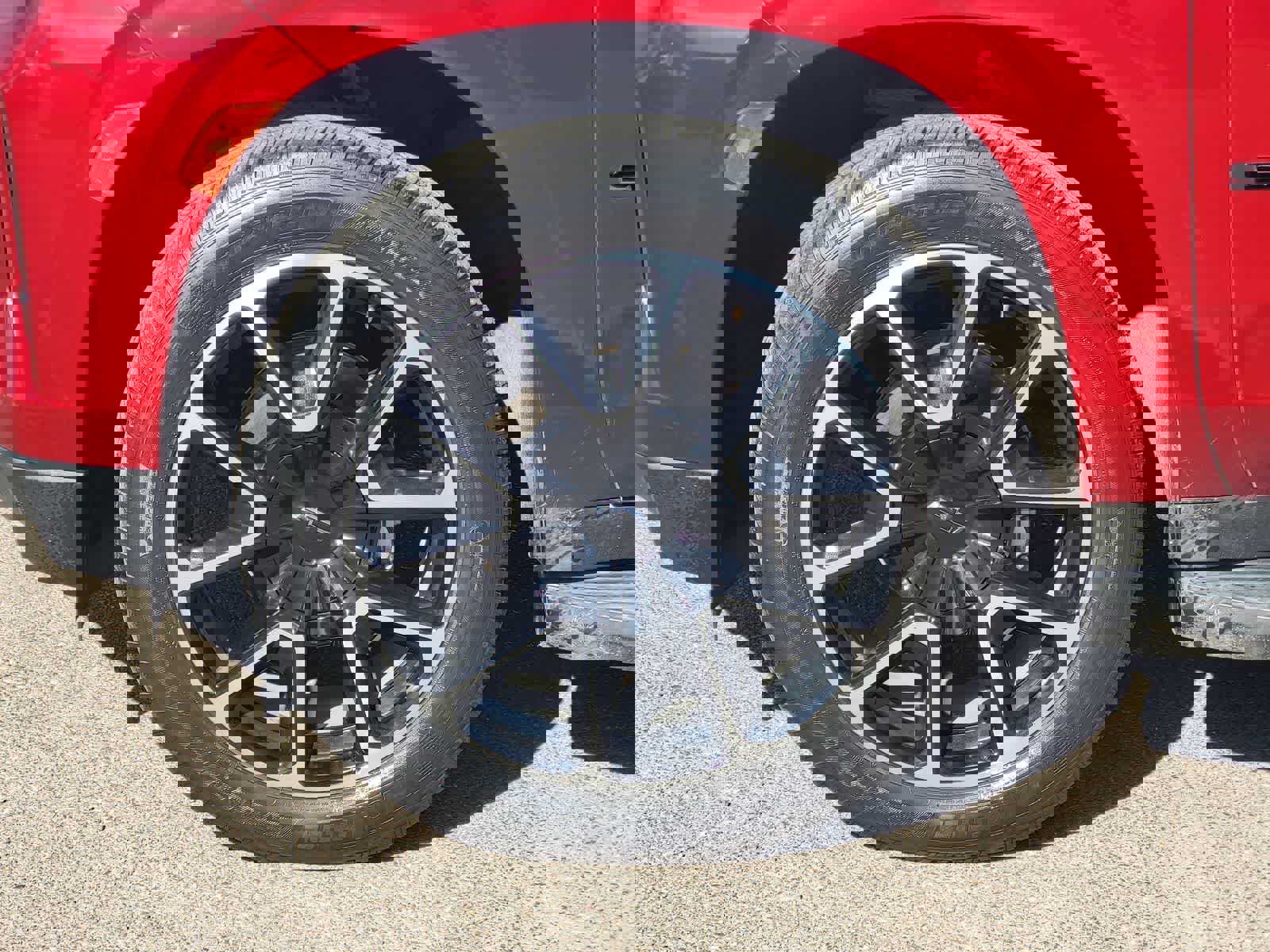 Used 2022 Chevrolet Suburban RST w/ Luxury Package image 10