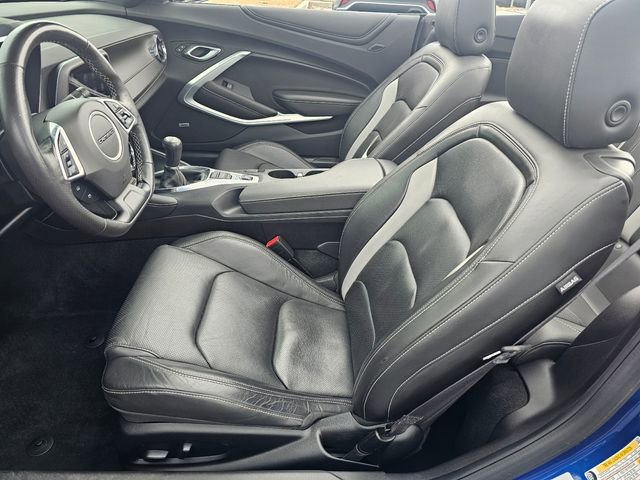 Used 2023 Chevrolet Camaro LT RWD image 16