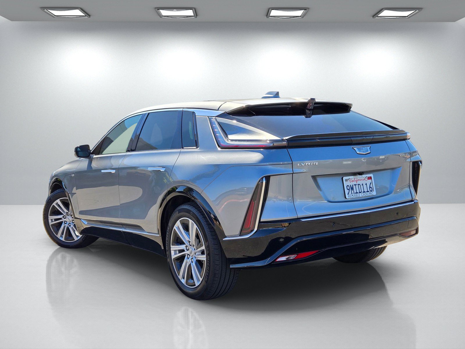 Certified 2024 Cadillac Lyriq Tech AWD/4WD image 6