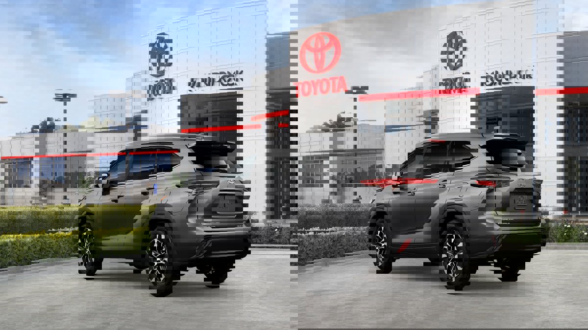 New 2026 Toyota Highlander XLE image 6