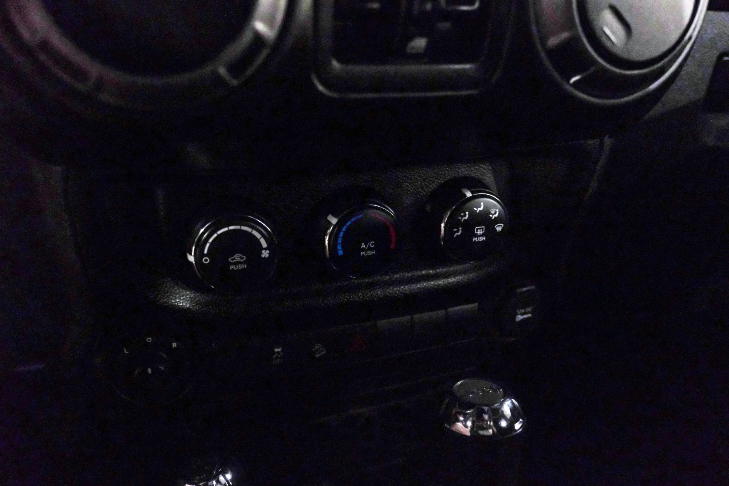 Used 2018 Jeep Wrangler Unlimited Sport S image 24
