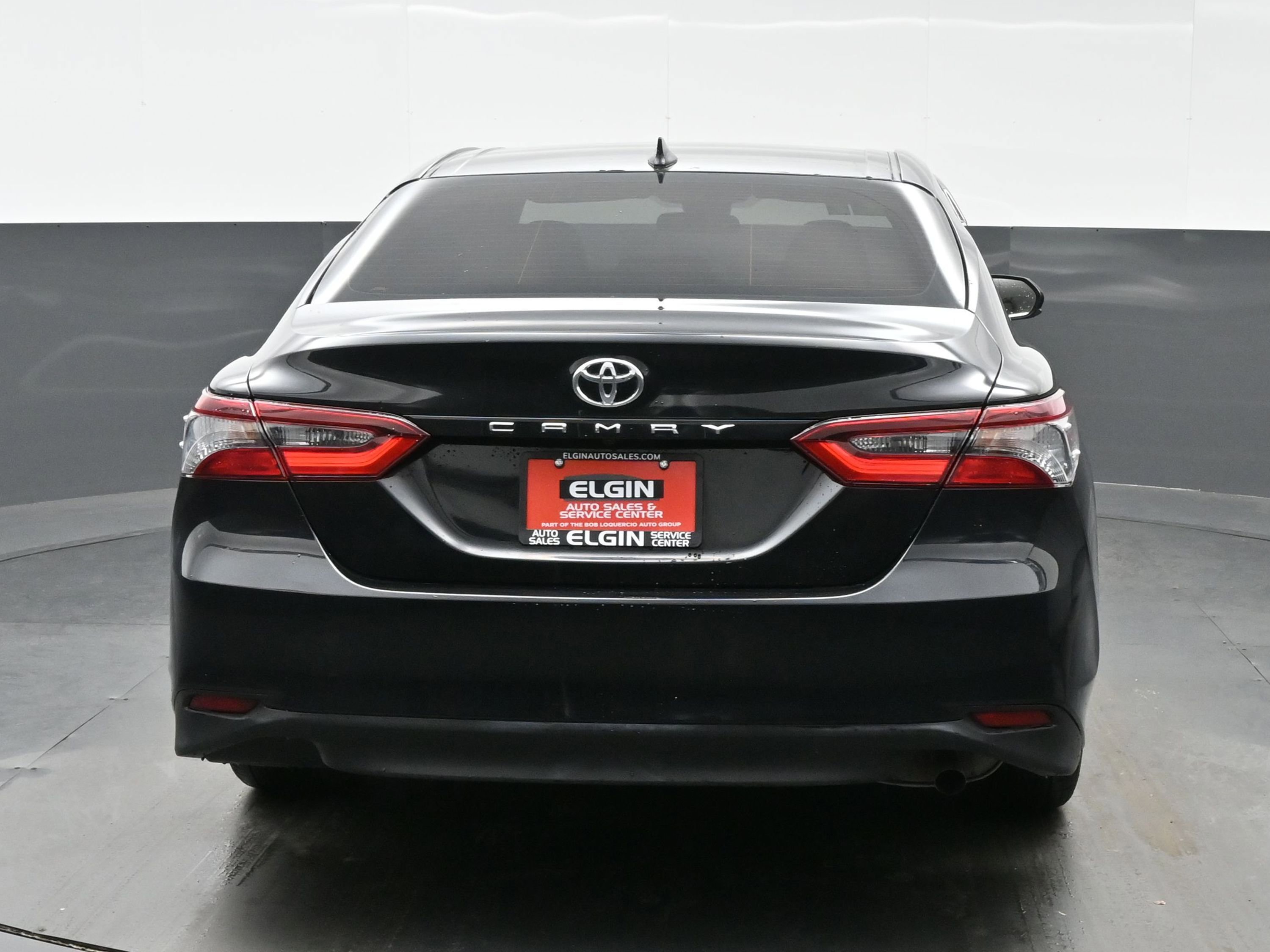 Used 2021 Toyota Camry LE image 5