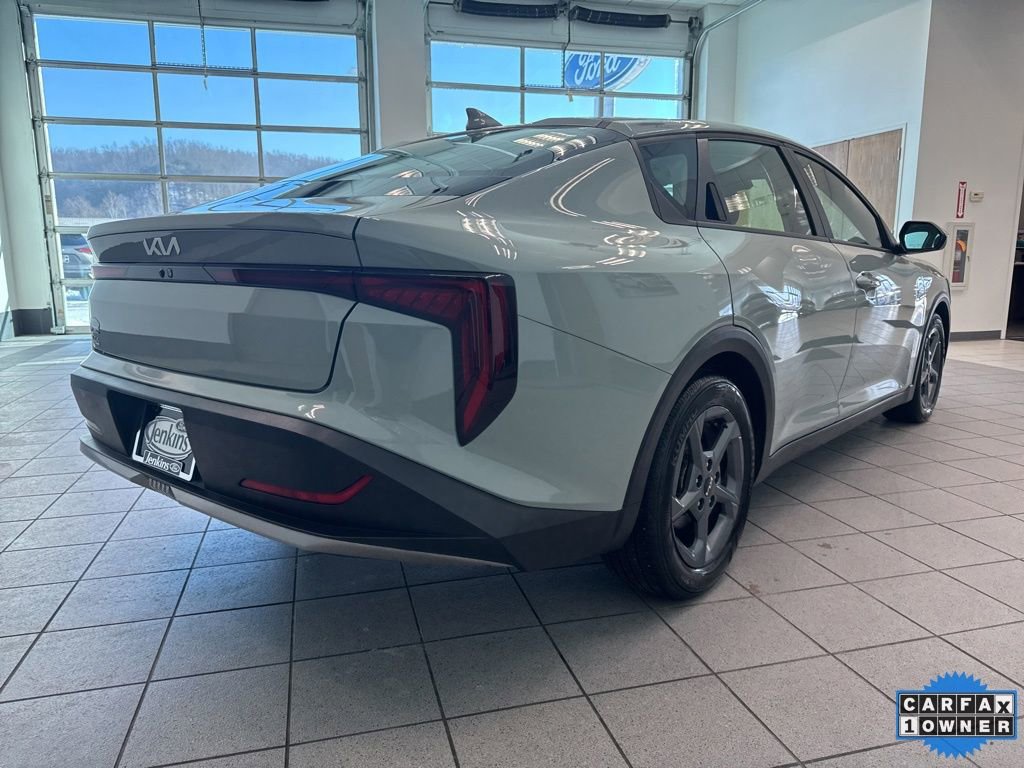 Used 2025 Kia K4 LXS image 11