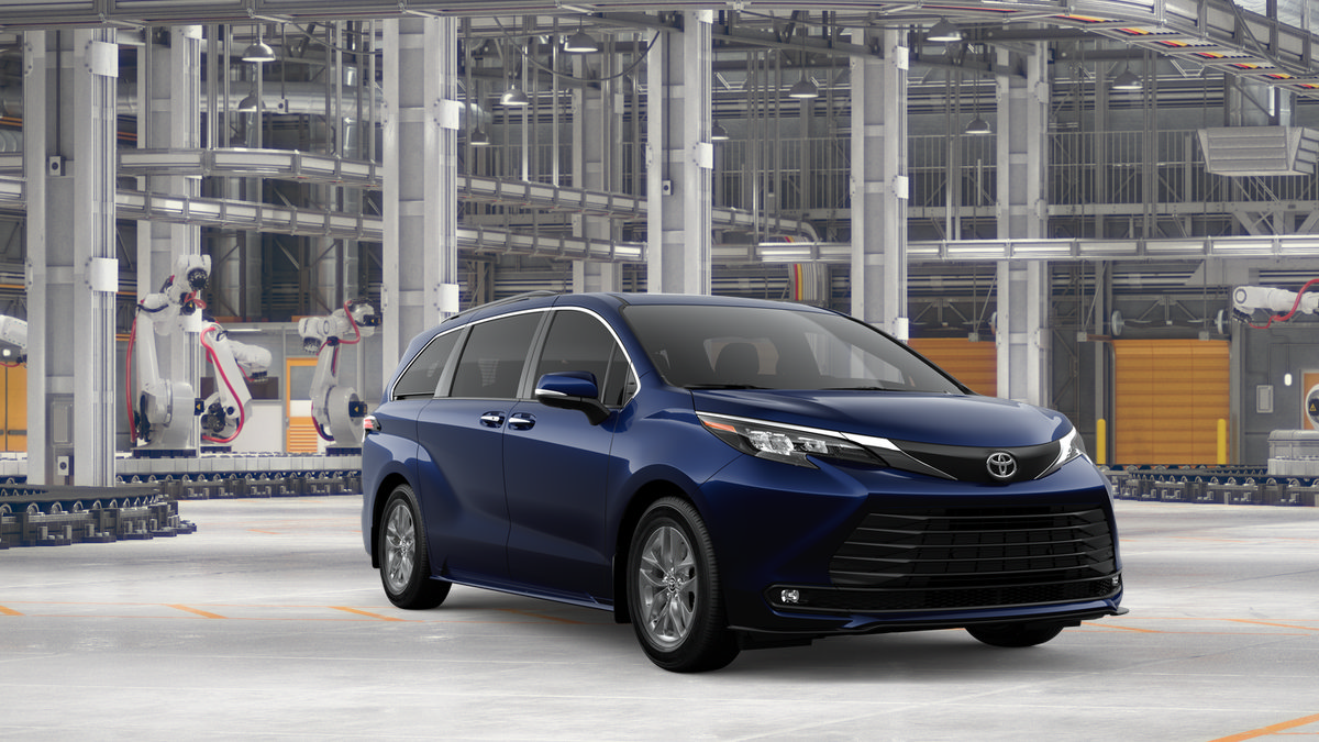 New 2026 Toyota Sienna XLE FWD image 17