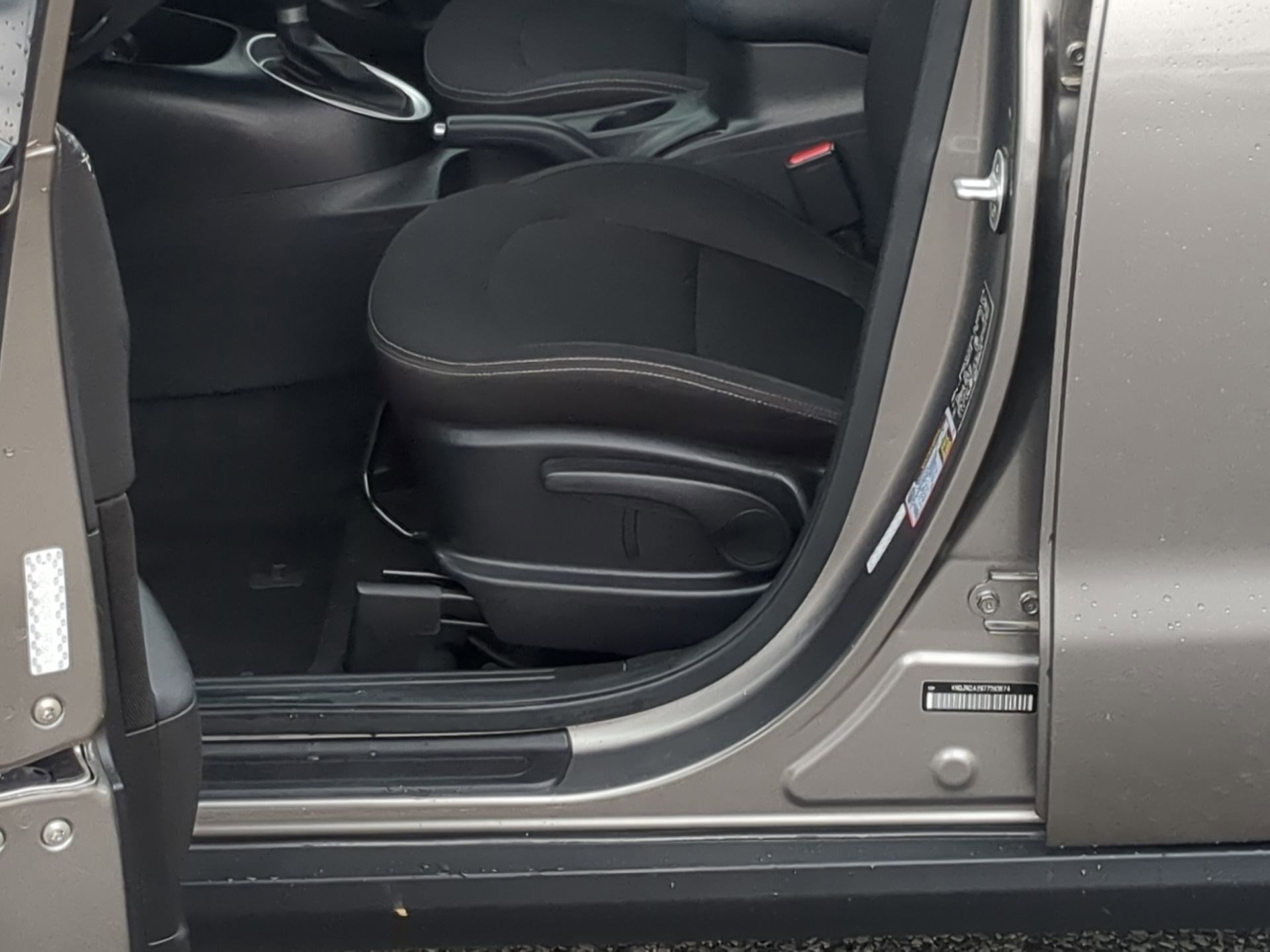Used 2018 Kia Soul FWD image 12