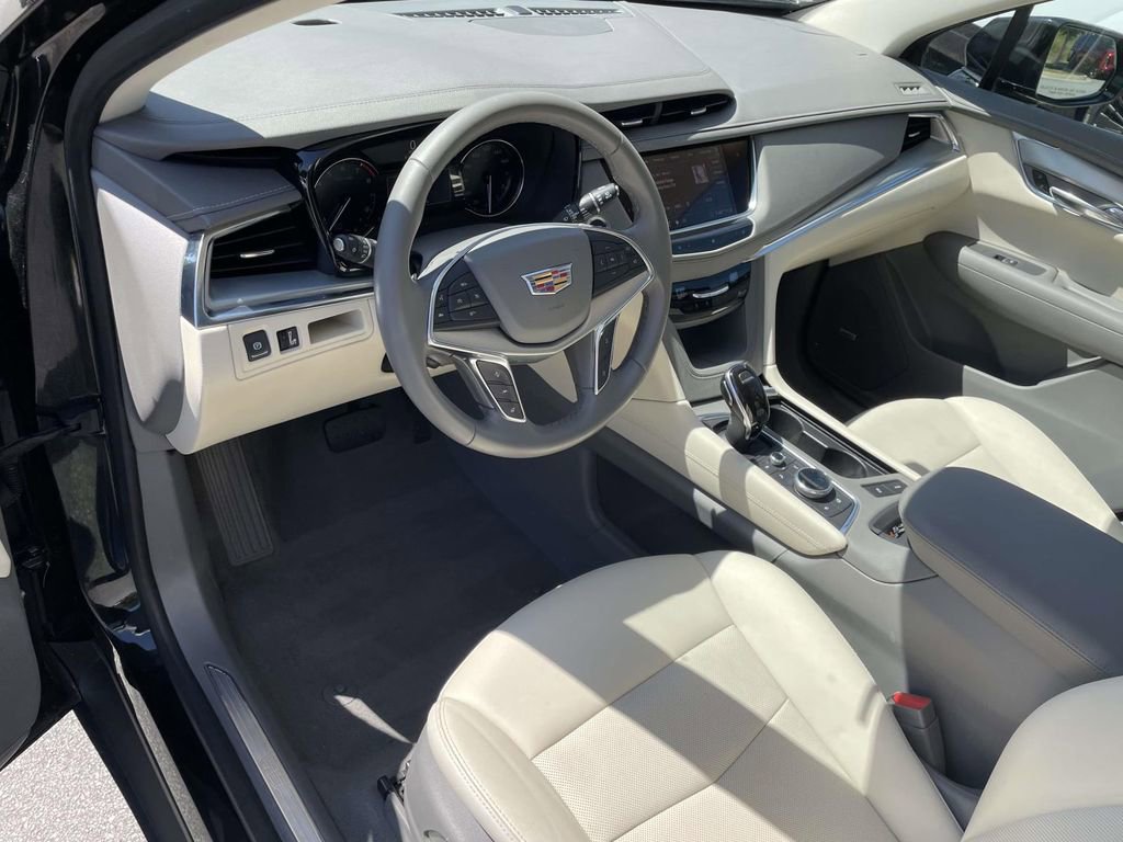 Used 2020 Cadillac XT5 Premium Luxury image 19
