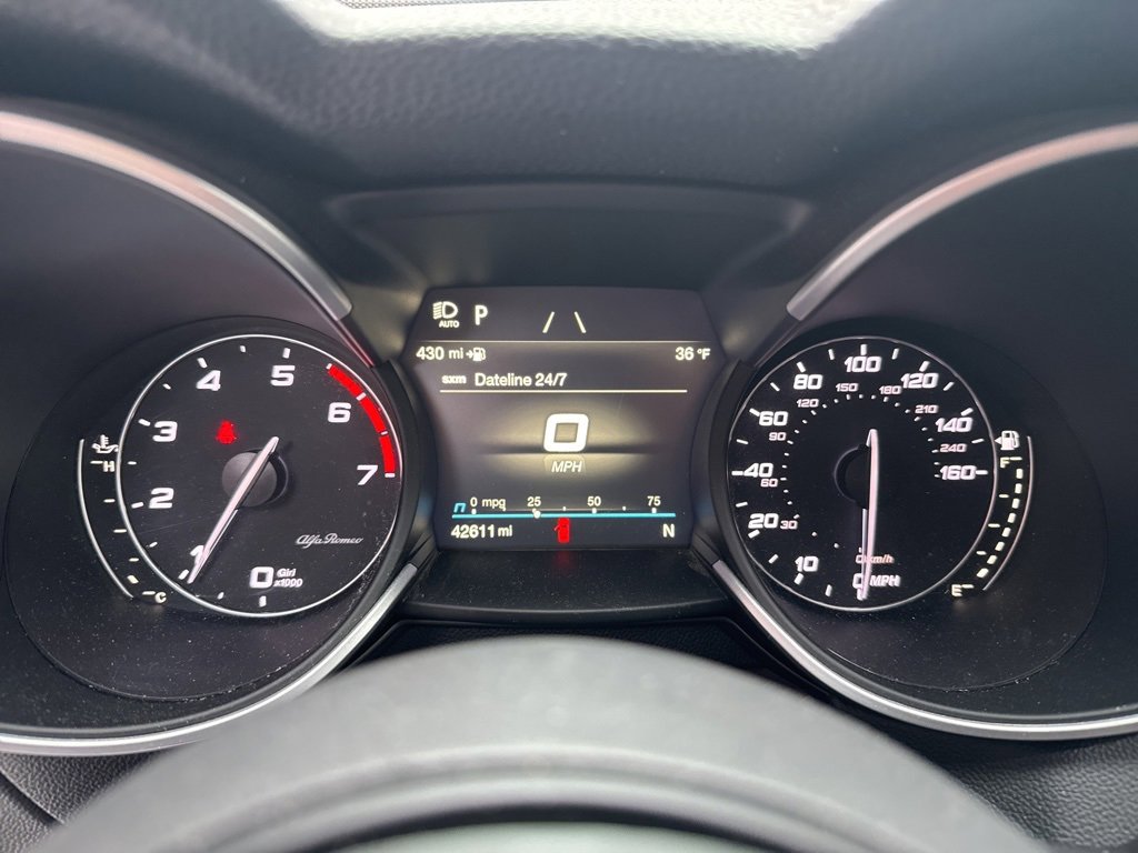 Used 2023 Alfa Romeo Stelvio Ti image 37