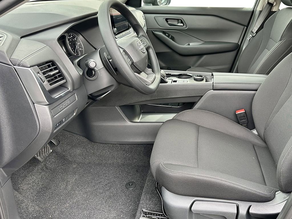 Used 2026 Nissan Rogue S image 9