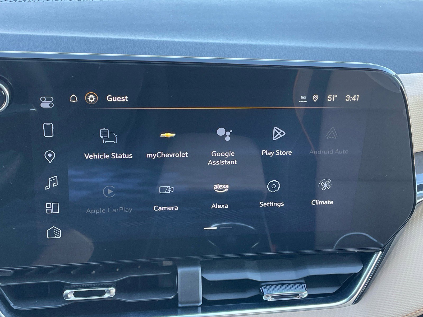 Used 2025 Chevrolet Equinox ACTIV w/ Convenience Package III image 11