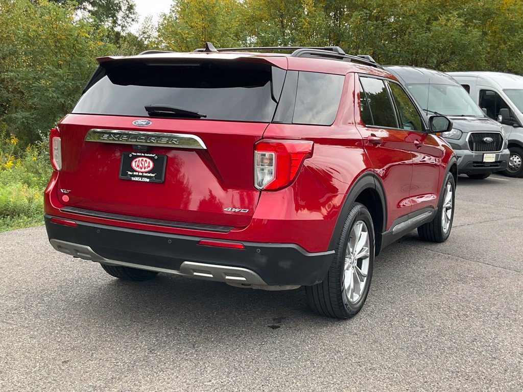 Used 2021 Ford Explorer XLT w/ Equipment Group 202A AWD/4WD image 27
