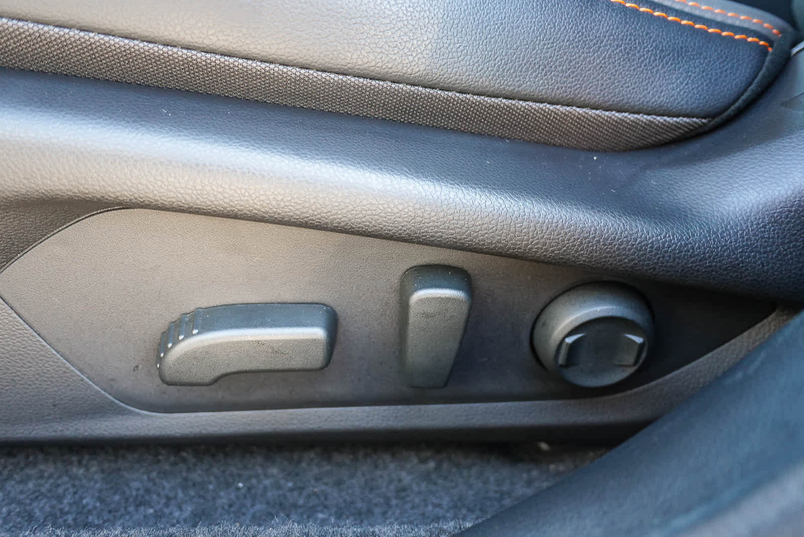 Certified 2025 Subaru Crosstrek 2.5i Limited w/ Crosstrek Mirror Package image 22