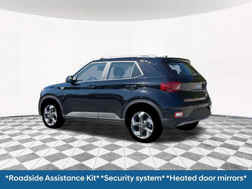 New 2026 Hyundai Venue SEL FWD image 7
