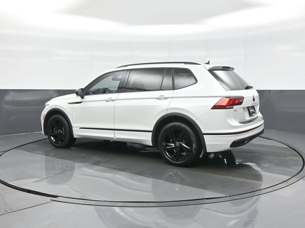 Used 2023 Volkswagen Tiguan SE R-Line image 5