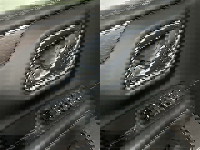 Used 2023 Chevrolet Suburban Z71 w/ Luxury Package image 58