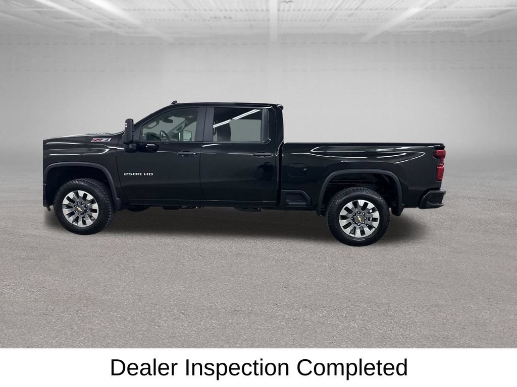 Used 2024 Chevrolet Silverado 2500 Custom w/ Custom Value Package AWD/4WD image 9