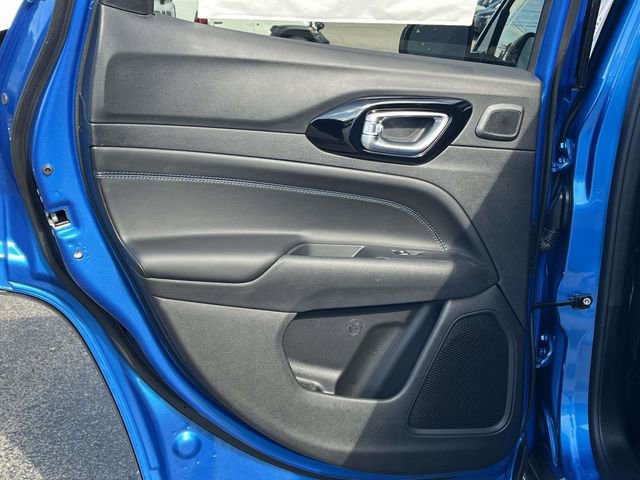 New 2026 Jeep Compass Latitude image 14