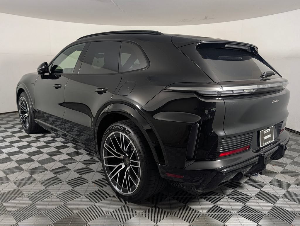 New 2026 Porsche Cayenne Turbo AWD/4WD image 3