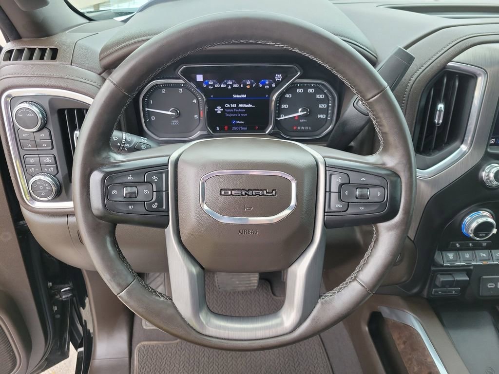 Used 2023 GMC Sierra 2500 Denali w/ Denali Ultimate Package AWD/4WD image 25