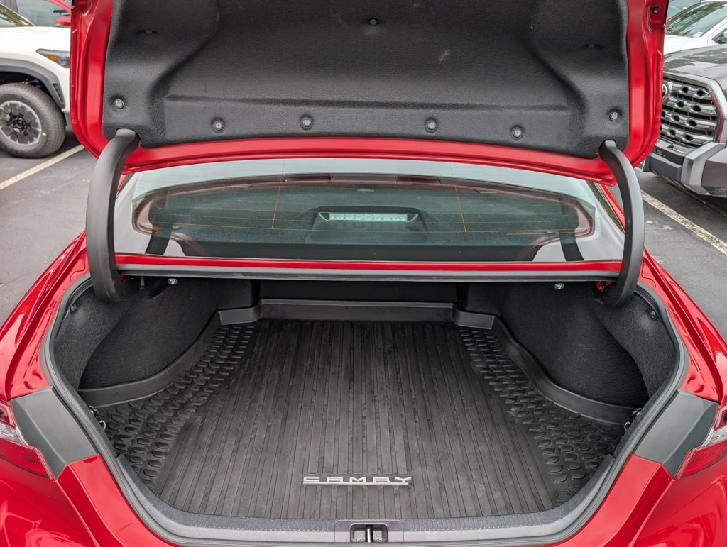 Certified 2023 Toyota Camry SE image 17