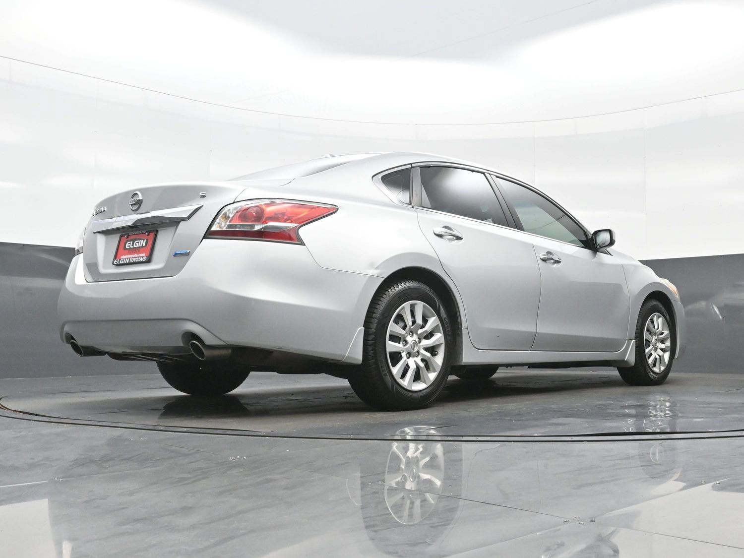 Used 2014 Nissan Altima 2.5 S w/ Display Audio Package FWD image 31