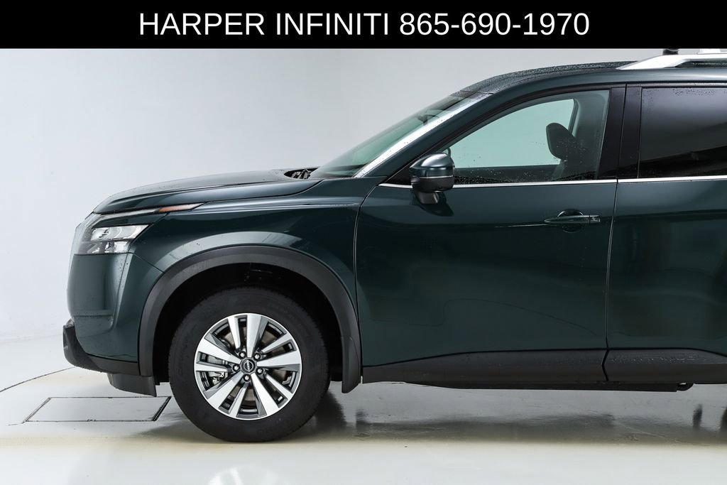 Used 2025 Nissan Pathfinder SL image 42
