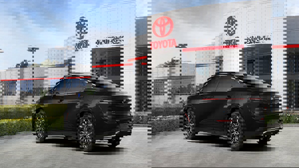 New 2026 Toyota Crown XLE AWD/4WD image 6