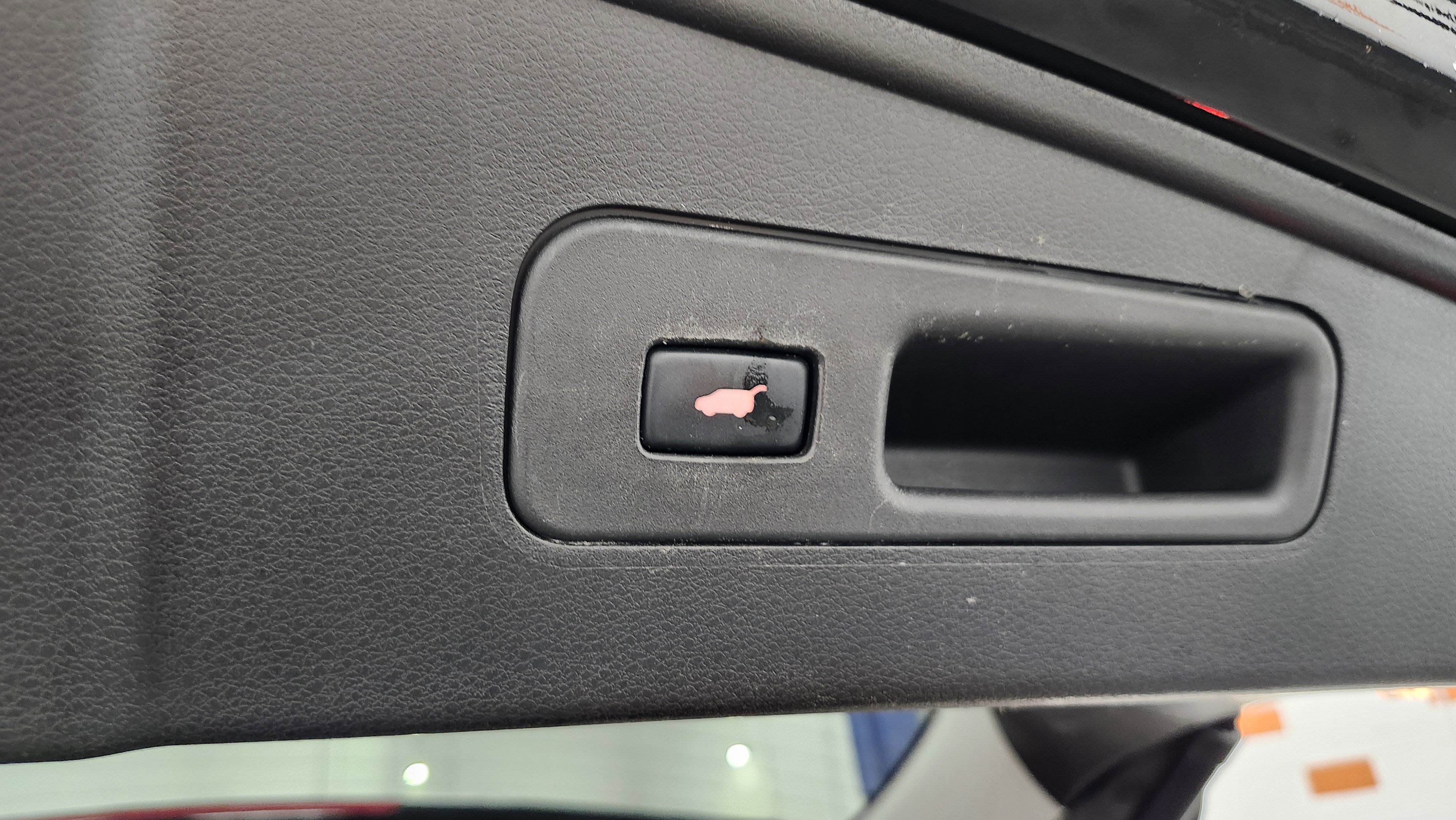 Used 2016 Acura MDX SH-AWD image 23