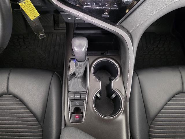 Used 2024 Toyota Camry SE AWD/4WD image 35