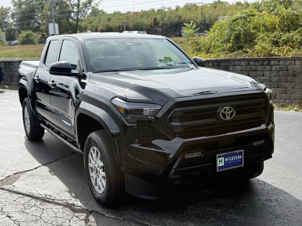 Certified 2025 Toyota Tacoma SR5 image 8