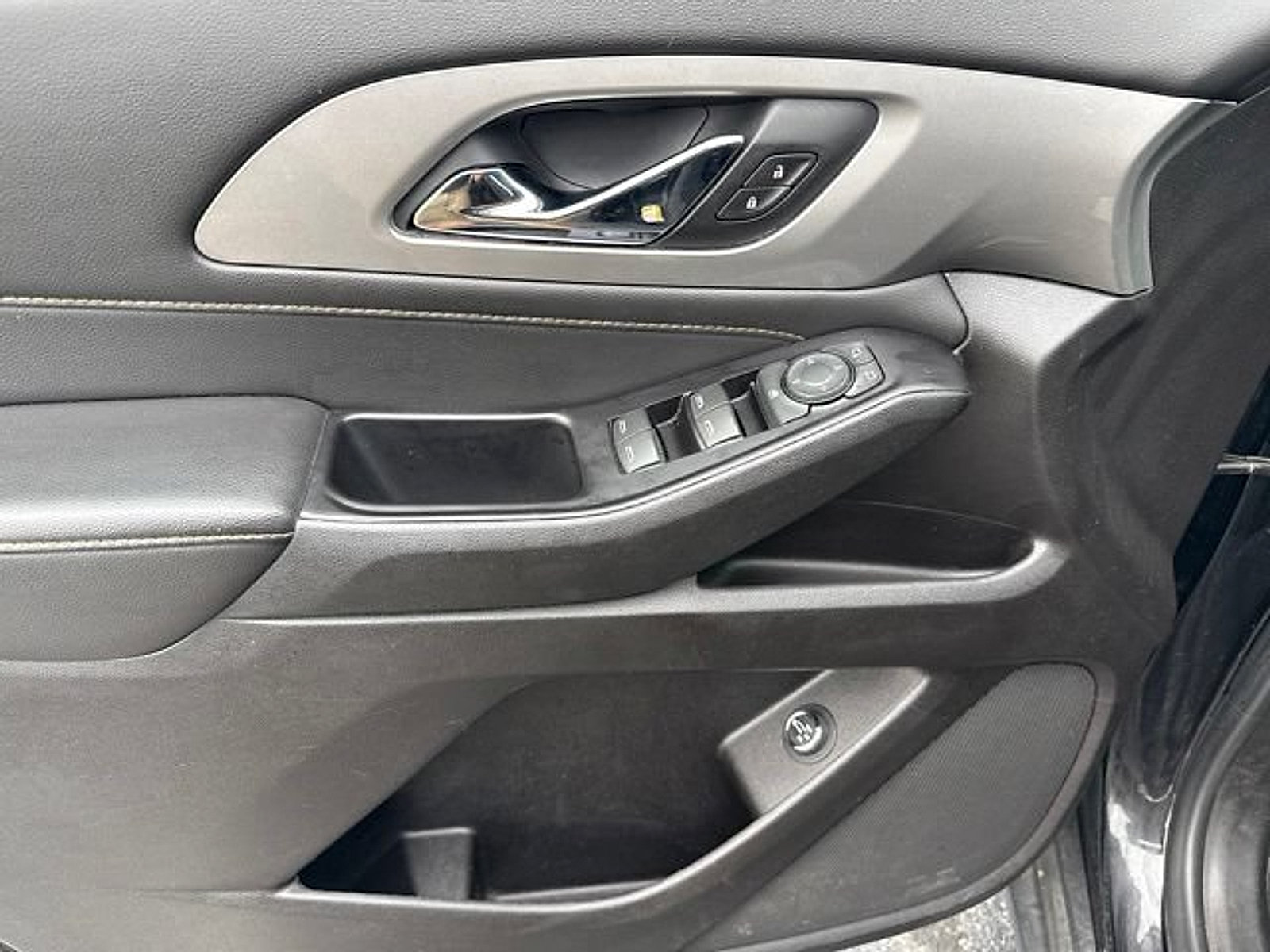 Used 2019 Chevrolet Traverse LT AWD/4WD image 13