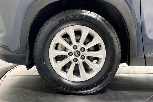 Certified 2025 Toyota Grand Highlander AWD image 10