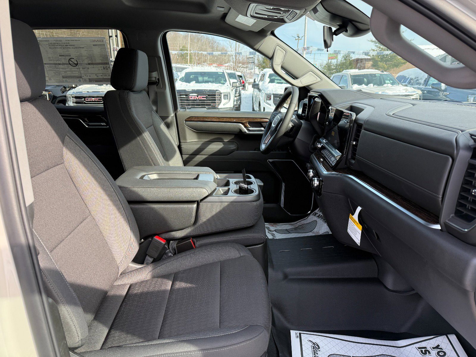 New 2026 GMC Sierra 1500 SLE w/ Max Trailering Package image 22