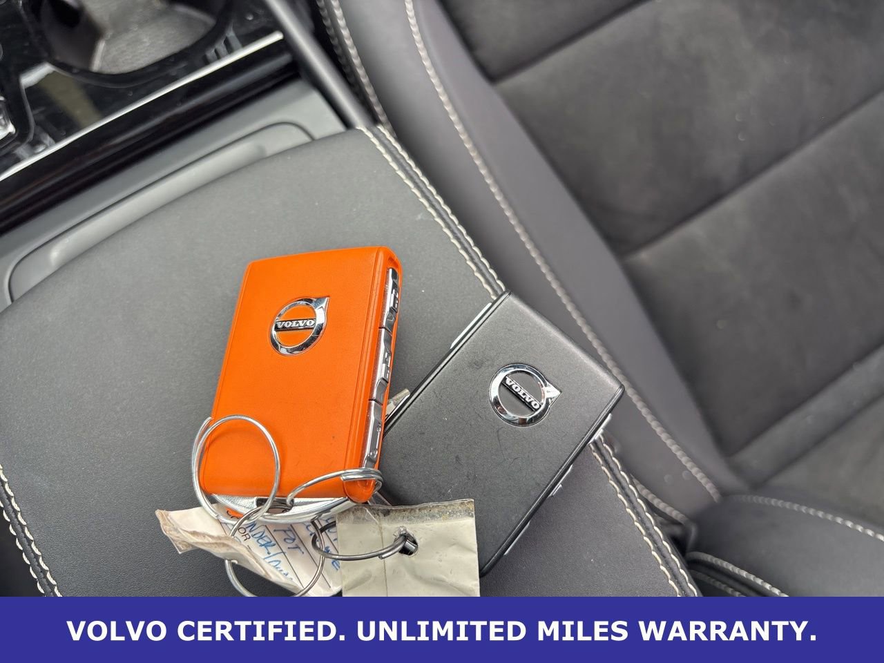 Certified 2023 Volvo XC40 B5 Plus w/ Climate Package image 27