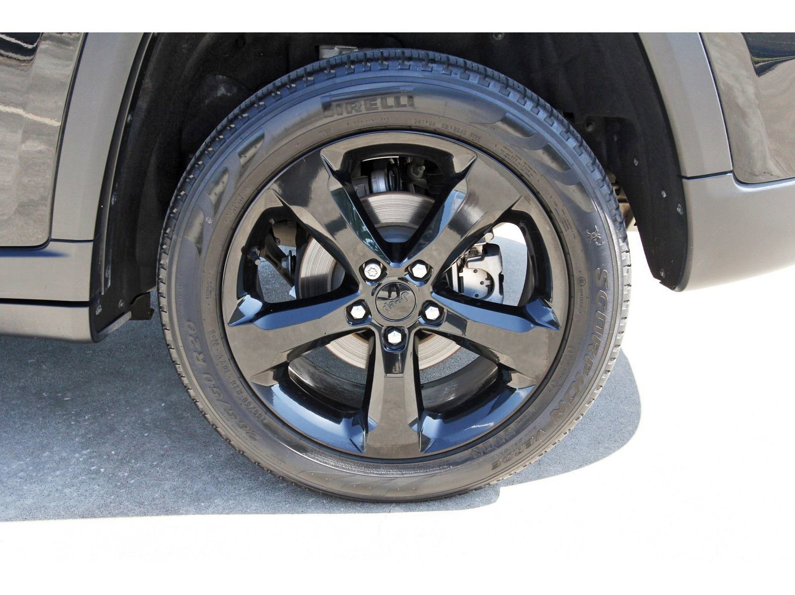 Used 2023 Jeep Grand Cherokee Limited w/ Luxury Tech Group II RWD image 31