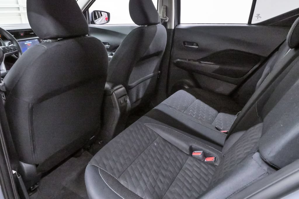 Used 2023 Nissan Kicks SV FWD image 10