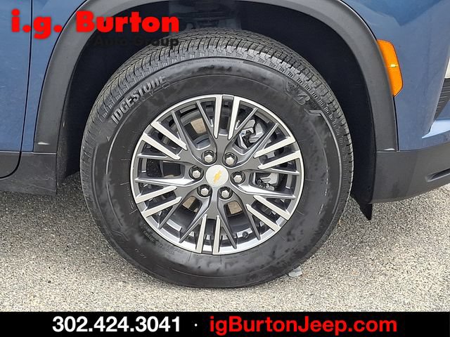 Used 2026 Chevrolet Traverse LT AWD/4WD image 8