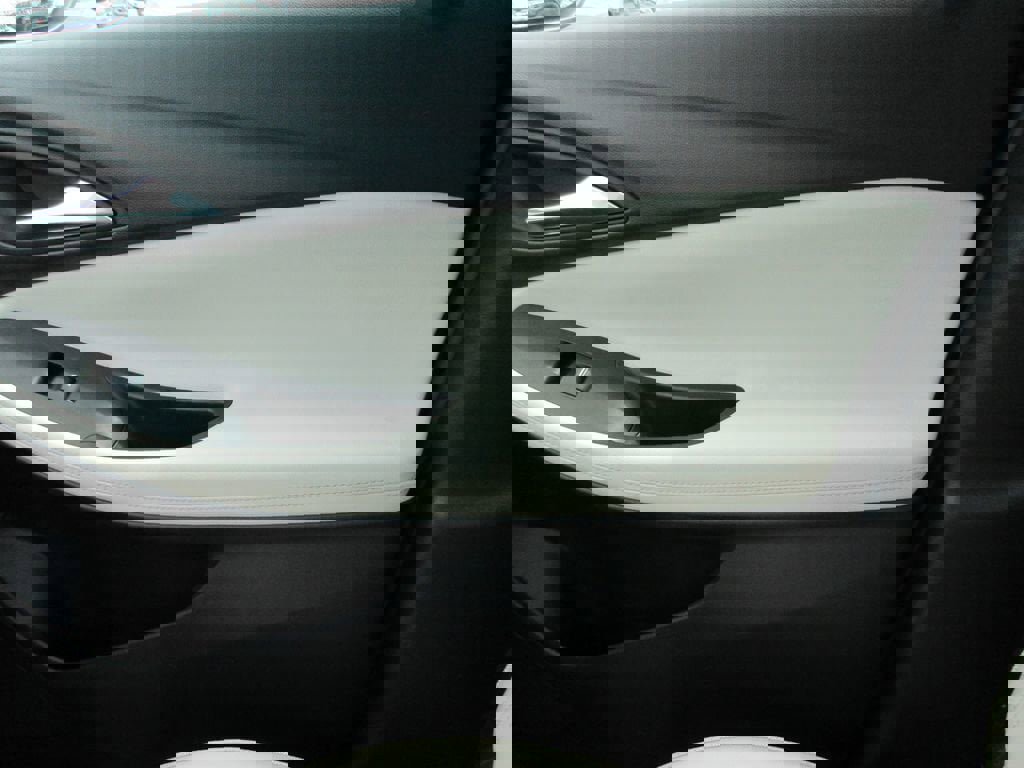 Certified 2024 Buick Encore GX Sport Touring w/ Comfort Package image 34