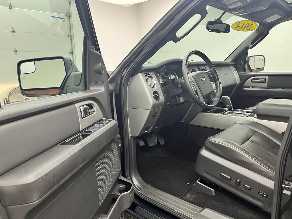 Used 2014 Ford Expedition Limited w/ Equipment Group 301A AWD/4WD image 17