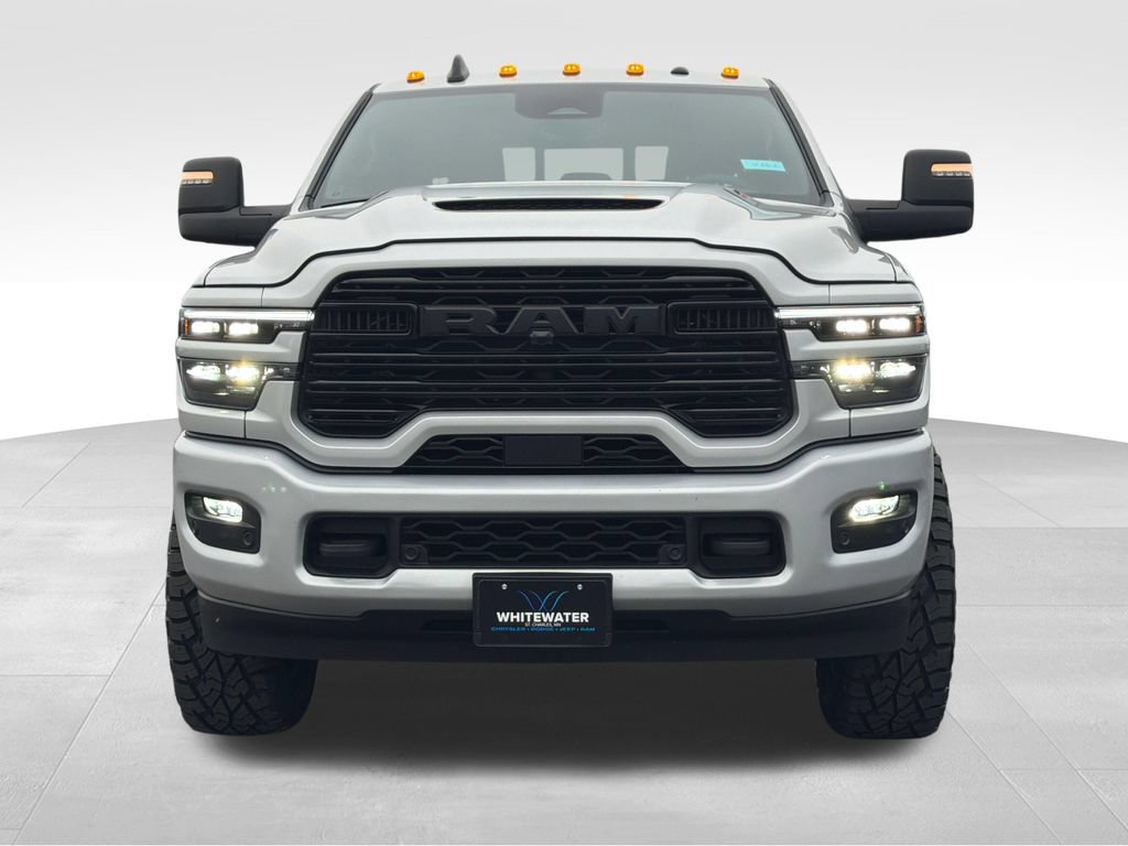 Used 2026 RAM 3500 Laramie AWD/4WD image 27