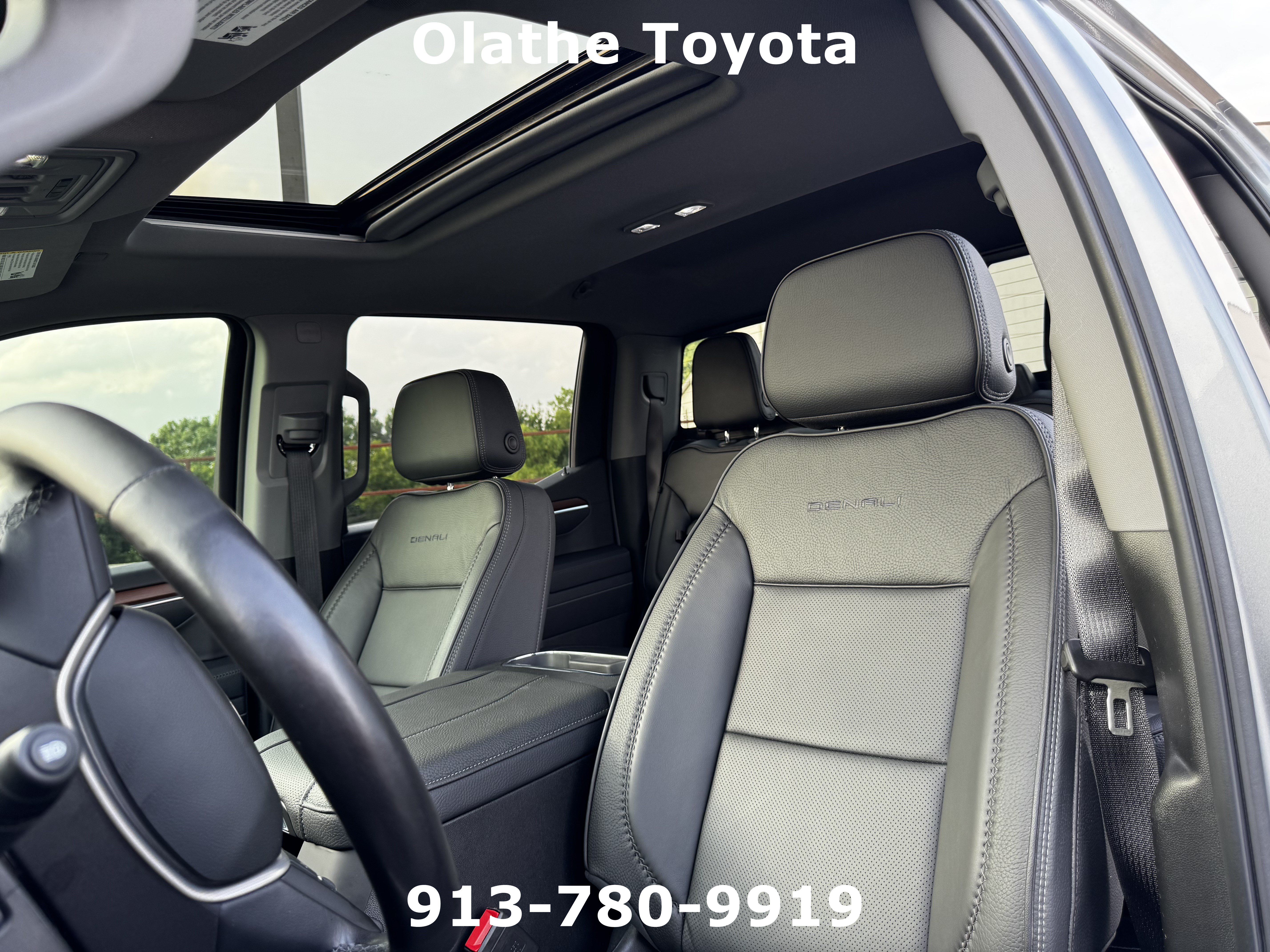 Used 2025 GMC Sierra 1500 Denali AWD/4WD image 4