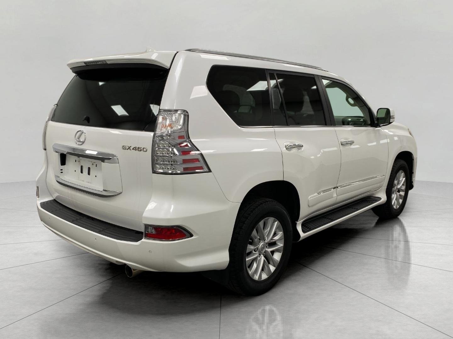 Used 2018 Lexus GX 460 Premium w/ Premium Package image 4