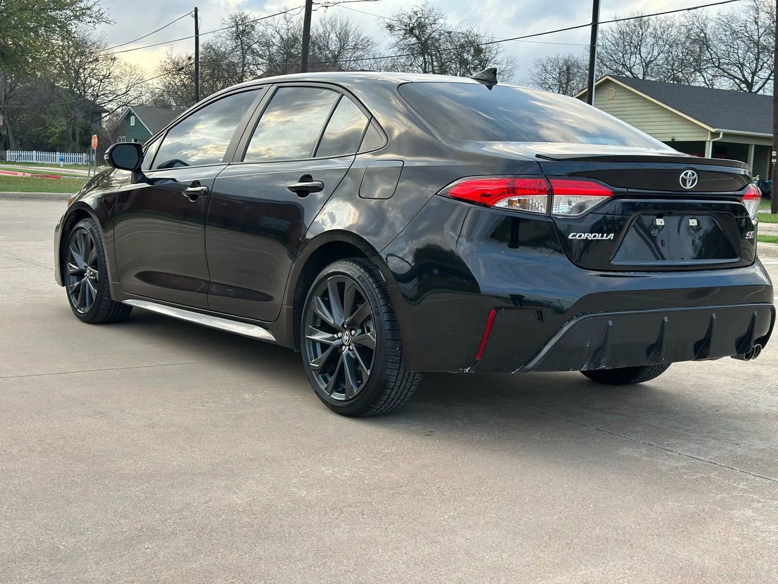 Used 2023 Toyota Corolla SE image 7