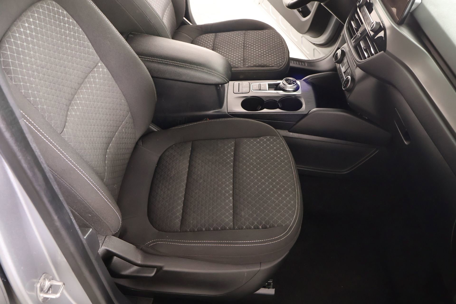 Used 2023 Ford Escape Active w/ Cold Weather Package image 13