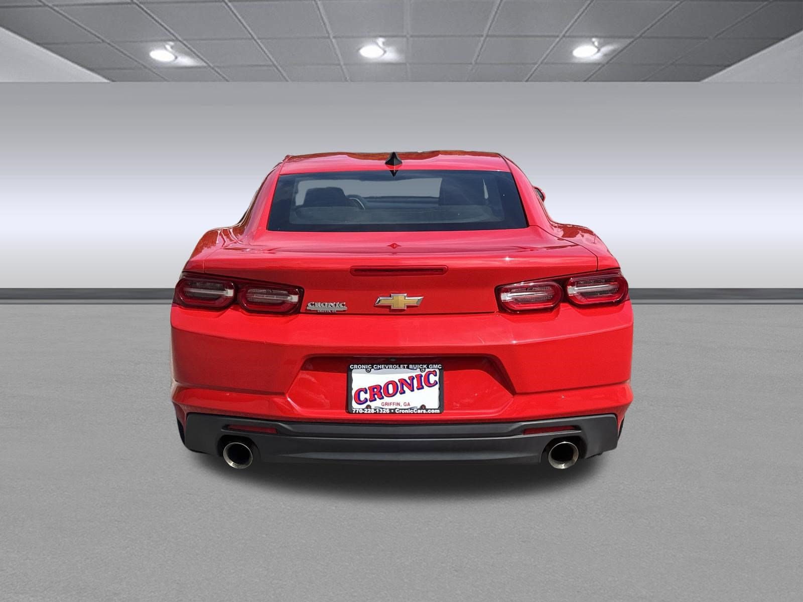 Used 2023 Chevrolet Camaro LT RWD image 4