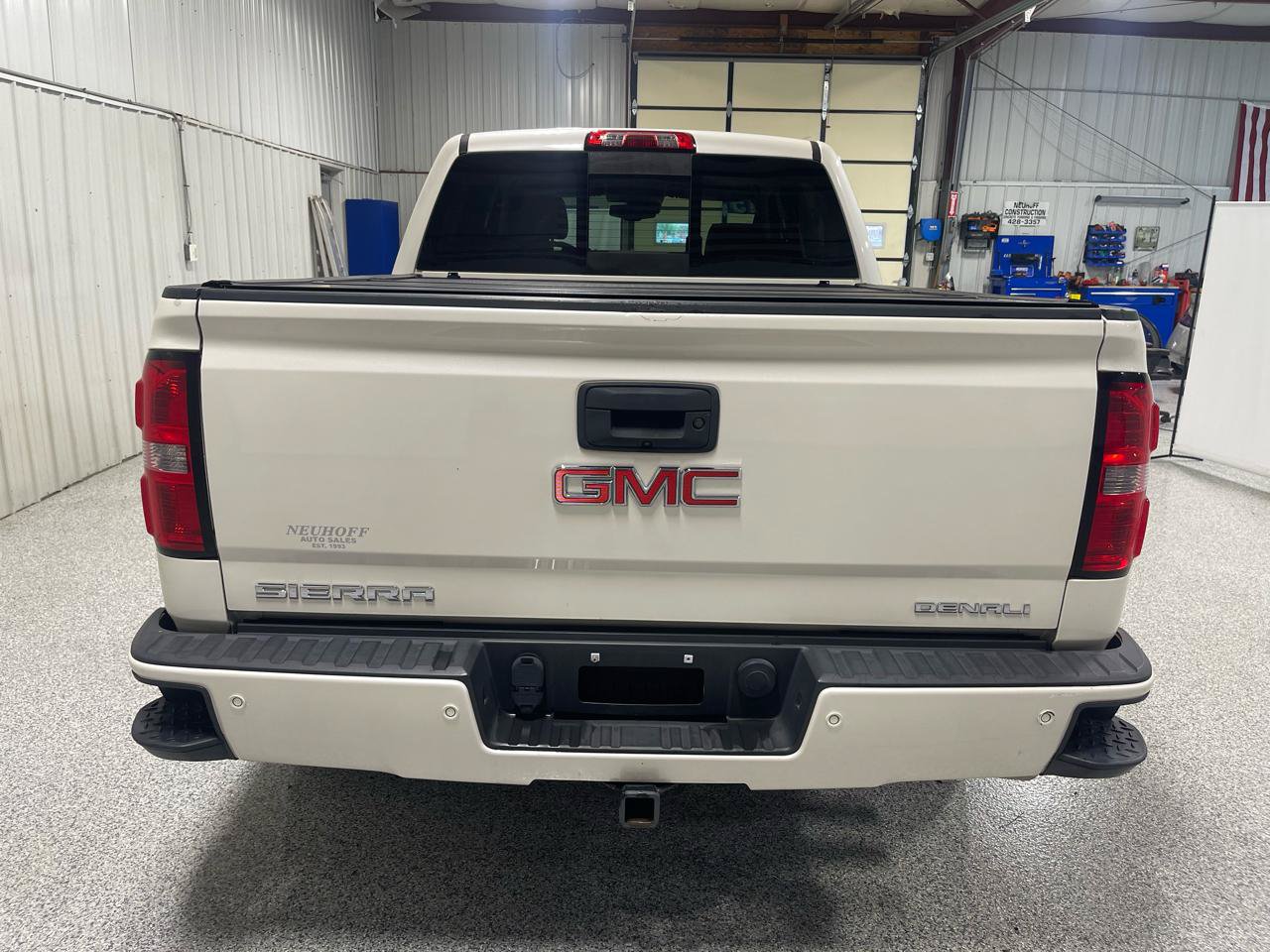 Used 2015 GMC Sierra 1500 Denali w/ Driver Alert Package AWD/4WD image 6