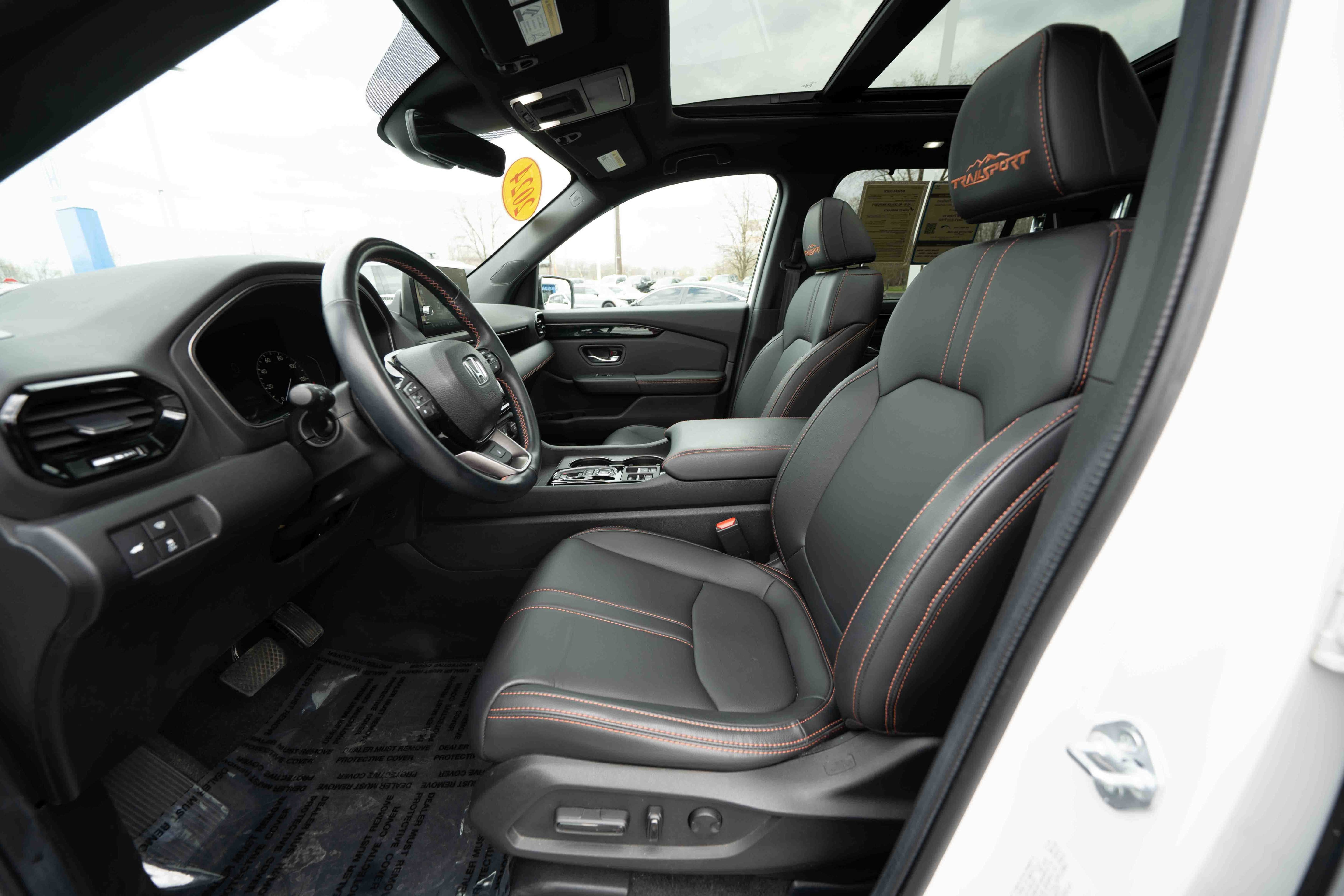 Used 2024 Honda Pilot TrailSport image 9