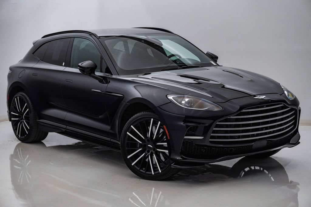 Used 2025 Aston Martin DBX 707 AWD/4WD image 3