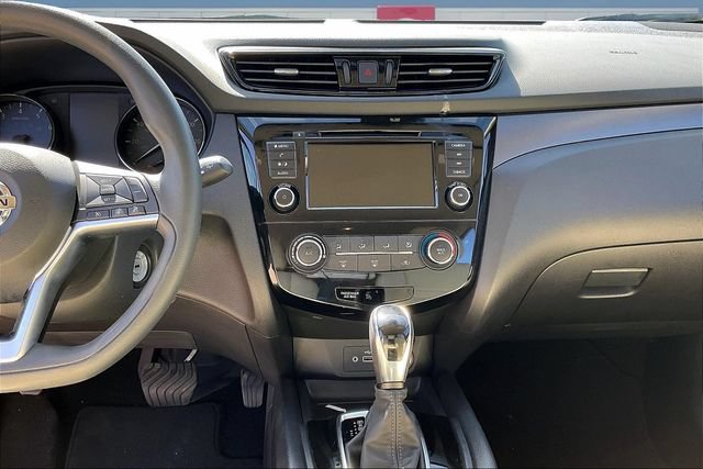 Used 2022 Nissan Rogue Sport S FWD image 9
