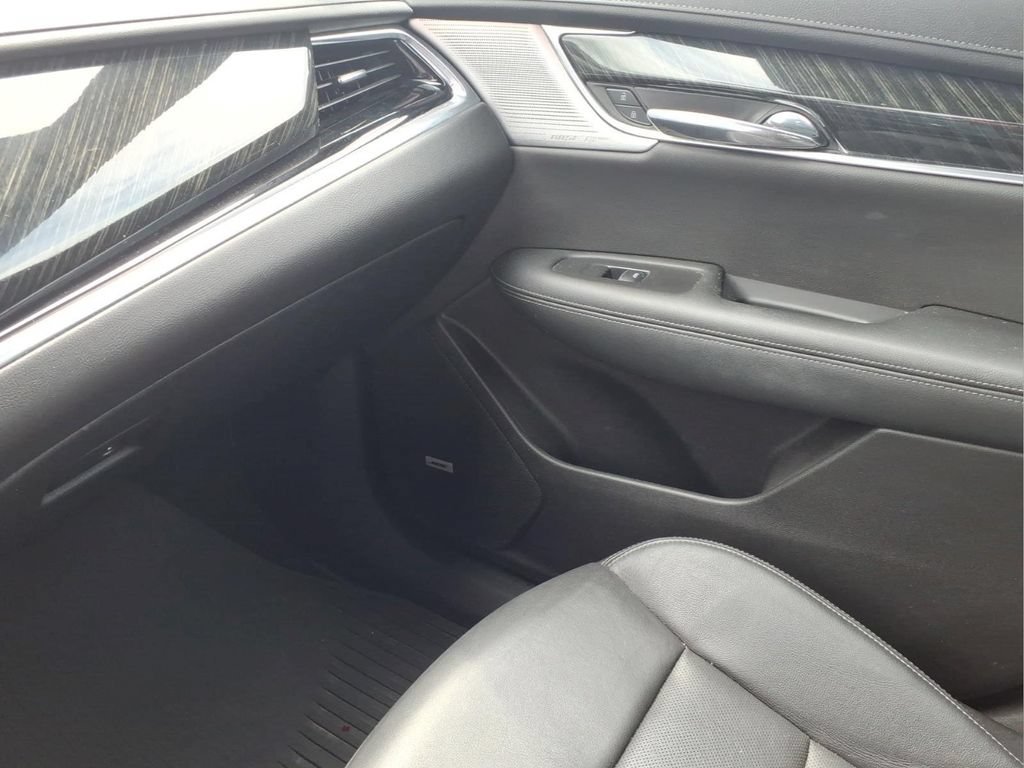 Used 2021 Cadillac XT6 Premium Luxury AWD/4WD image 23