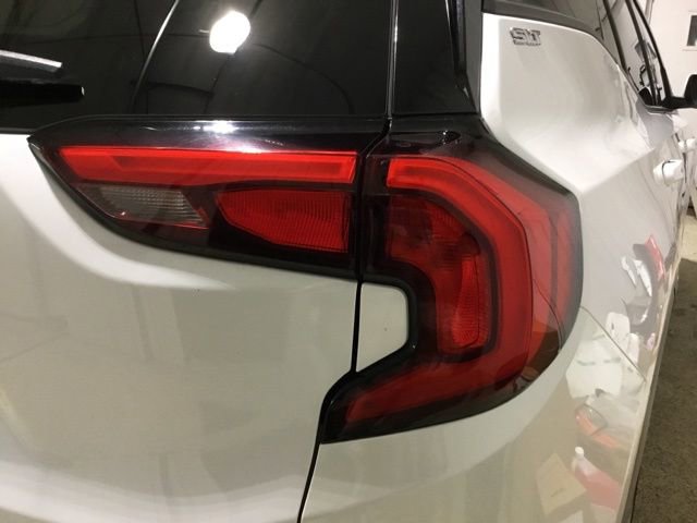 Used 2020 GMC Terrain SLT w/ Preferred Package image 19